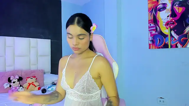 SammyRose  online show from September 25, 8:15 pm