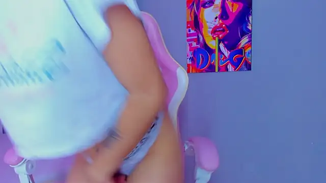 SammyRose  online show from February 3, 7:30 pm