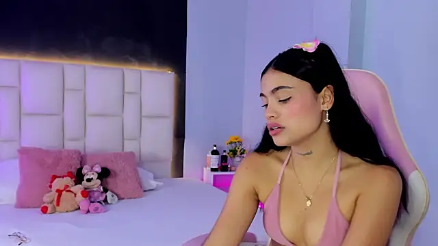 SammyRose  online show from October 7, 8:10 pm