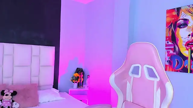 SammyRose  online show from November 6, 8:13 pm