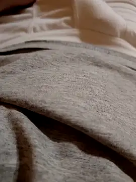 Snapshot of atanas088 chatting on November 29, 8:31 pm atanas088 online show from November 29, 8:31 pm