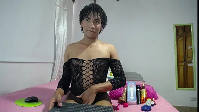 Snapshot of Stannlyy chatting on September 14, 8:31 pm Stannlyy online show from September 14, 8:31 pm