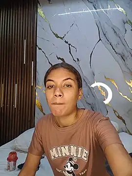 VictoriaDuart online show from May 15, 8:18 pm