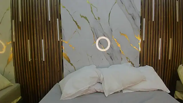 Snapshot of VictoriaDuart chatting on June 29, 8:19 pm VictoriaDuart online show from June 29, 8:19 pm
