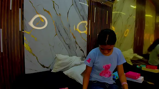 Snapshot of VictoriaDuart chatting on October 19, 7:49 pm VictoriaDuart online show from October 19, 7:49 pm