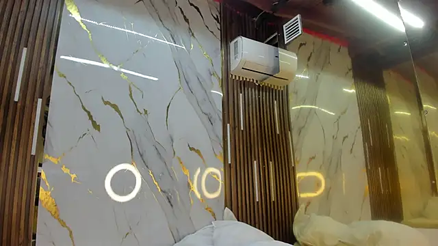 VictoriaDuart online show from April 10, 8:27 pm