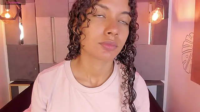 VictoriaDuart online show from February 14, 8:31 pm