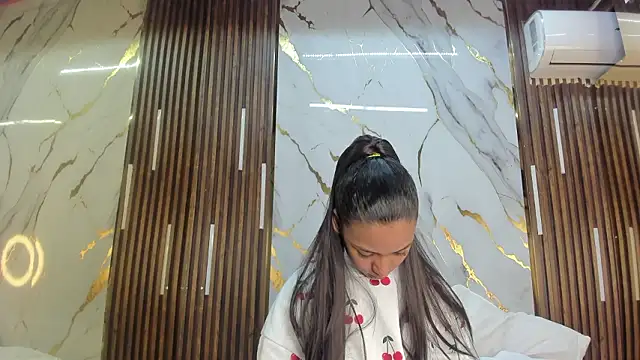 VictoriaDuart online show from March 16, 8:33 pm