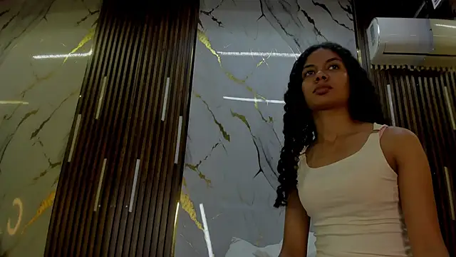 VictoriaDuart online show from December 5, 8:17 pm