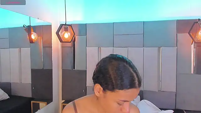 VictoriaDuart online show from February 25, 9:03 pm