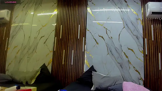 Snapshot of VictoriaDuart chatting on November 10, 8:14 pm VictoriaDuart online show from November 10, 8:14 pm