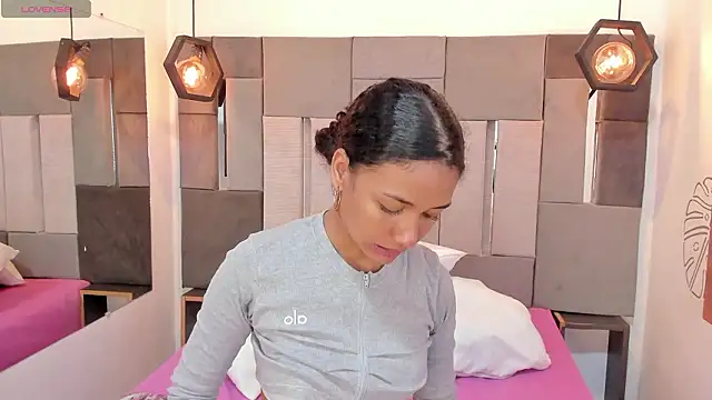 VictoriaDuart online show from February 6, 7:43 pm