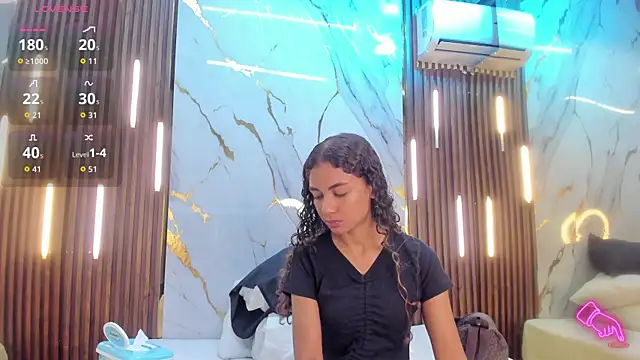 VictoriaDuart online show from April 16, 9:39 pm