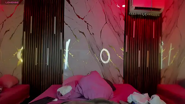 Snapshot of VictoriaDuart chatting on November 3, 8:56 pm VictoriaDuart online show from November 3, 8:56 pm