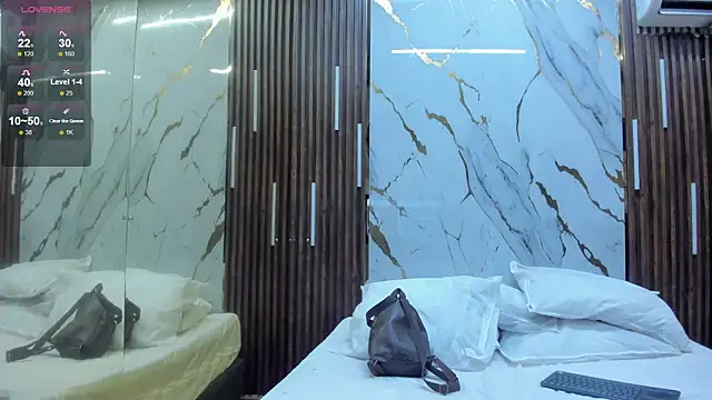 VictoriaDuart online show from April 13, 8:02 pm