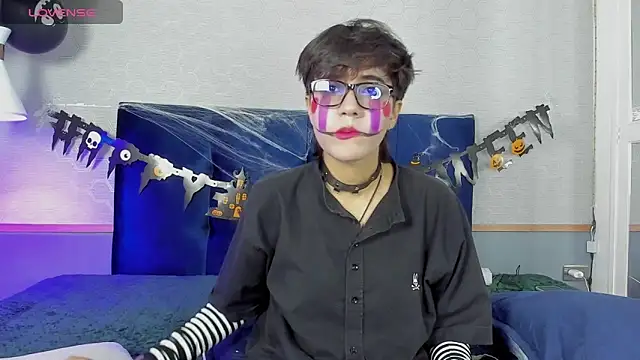 Tsuki Maru online show from October 29, 8:30 pm