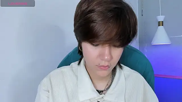 Tsuki Maru online show from April 14, 1:27 pm