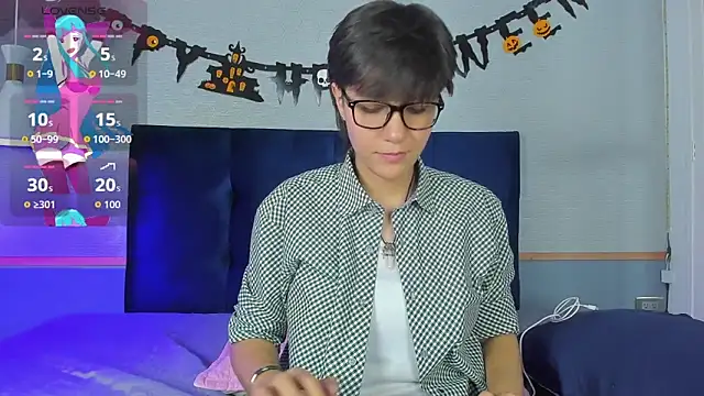 Tsuki Maru online show from October 26, 8:09 pm