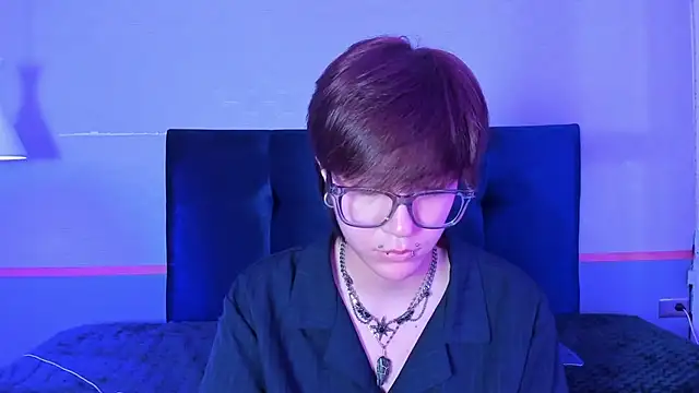 Snapshot of Tsuki_Maru chatting on February 18, 9:00 pm Tsuki Maru online show from February 18, 9:00 pm