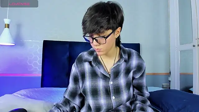 Tsuki Maru online show from November 2, 8:14 pm