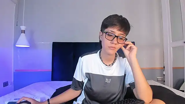 Tsuki Maru online show from November 16, 8:46 pm