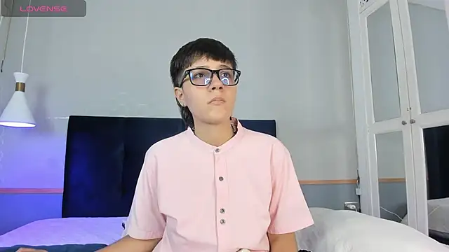 Tsuki Maru online show from November 10, 9:31 pm