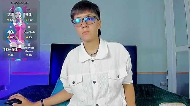 Tsuki Maru online show from November 6, 8:35 pm