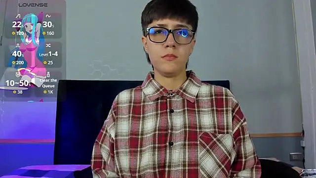 Tsuki Maru online show from November 8, 8:01 pm