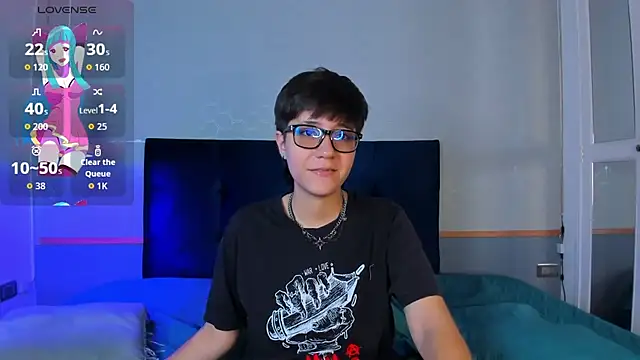 Tsuki Maru online show from November 26, 8:20 pm