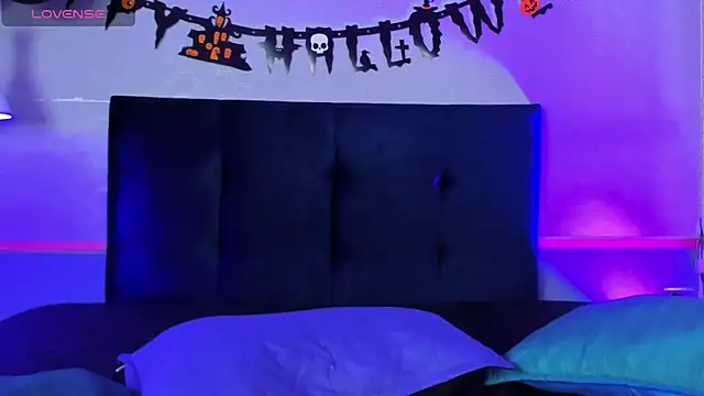 Tsuki Maru online show from October 25, 8:42 pm