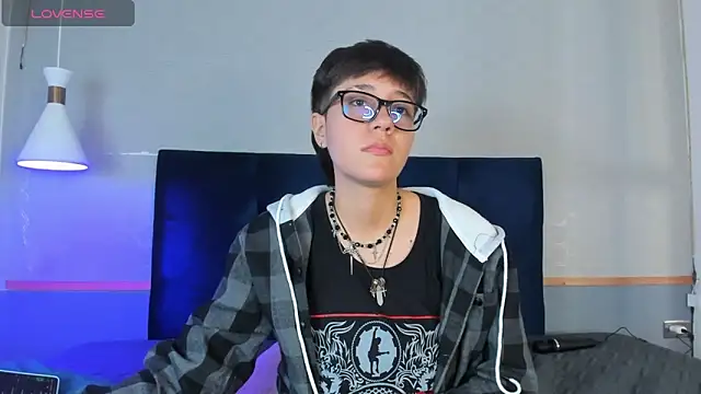 Tsuki Maru online show from November 12, 9:18 pm