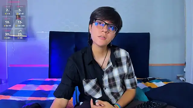 Tsuki Maru online show from October 10, 8:09 pm