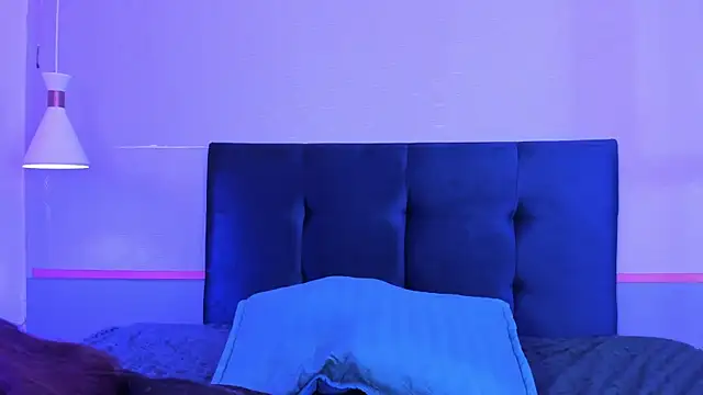 Snapshot of Tsuki_Maru chatting on February 25, 7:08 am Tsuki Maru online show from February 25, 7:08 am