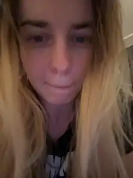 ellieen online show from November 21, 10:53 pm