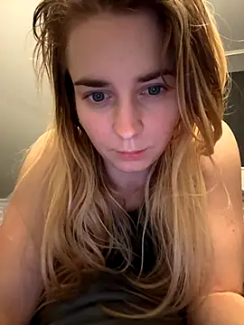 ellieen online show from November 6, 10:03 pm