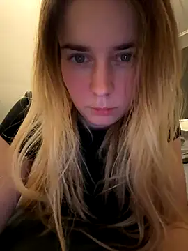 ellieen online show from November 22, 11:14 pm
