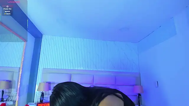 BritanyBrown  online show from April 18, 4:59 am