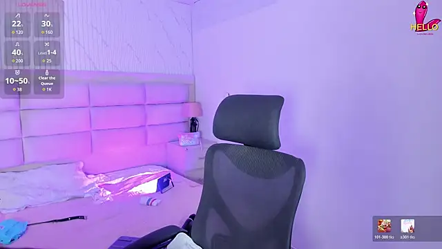 BritanyBrown  online show from April 9, 5:20 am