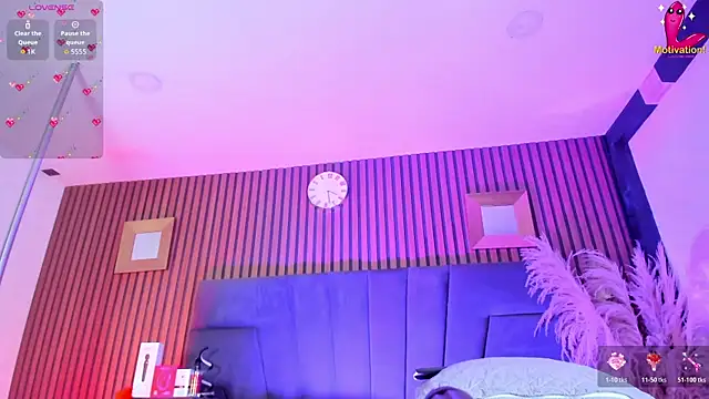 Snapshot of BritanyBrown_ chatting on June 18, 5:17 am BritanyBrown online show from June 18, 5:17 am