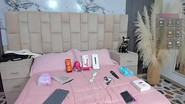 BritanyBrown  online show from March 31, 10:56 pm