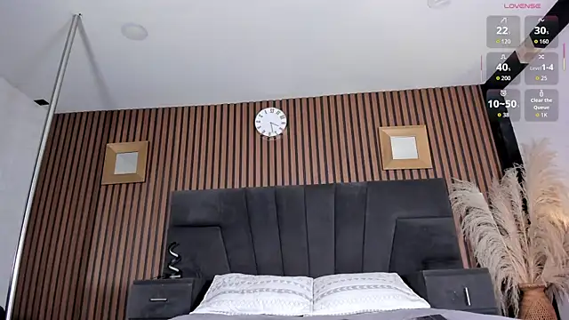 Snapshot of BritanyBrown_ chatting on July 4, 5:03 am BritanyBrown online show from July 4, 5:03 am