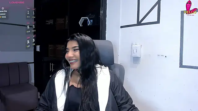 BritanyBrown  online show from March 10, 1:37 pm