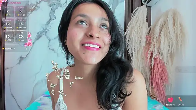 violettawatson online show from September 11, 12:49 pm