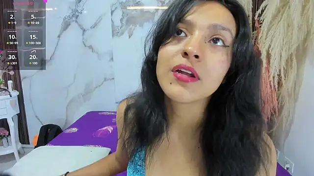 violettawatson online show from September 24, 12:55 pm
