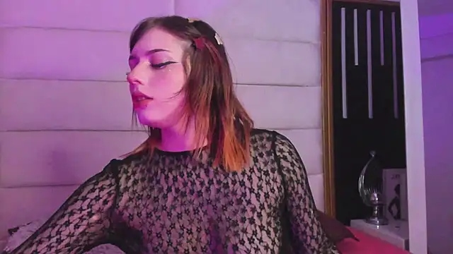 RebecaSnow online show from March 11, 11:10 pm