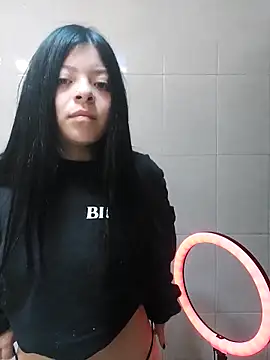 LunaJacobs online show from March 25, 6:18 pm