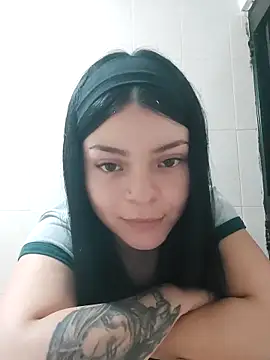 Snapshot of LunaJacobs chatting on November 13, 10:57 pm LunaJacobs online show from November 13, 10:57 pm