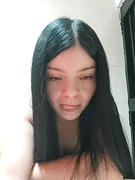 LunaJacobs online show from February 27, 9:25 pm