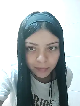 Snapshot of LunaJacobs chatting on October 21, 4:50 pm LunaJacobs online show from October 21, 4:50 pm