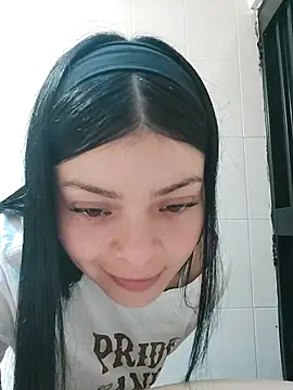 Snapshot of LunaJacobs chatting on November 10, 9:53 pm LunaJacobs online show from November 10, 9:53 pm